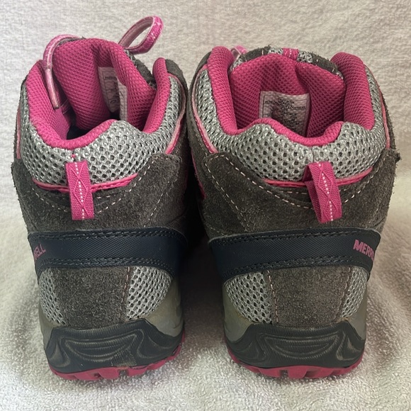 Merrell girls pink and gray hiking boots in size 4 - Picture 7 of 10